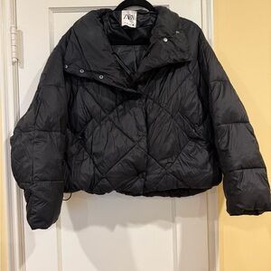 Zara Women's Quilted Black Puffer Coat